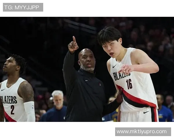 揭幕战主场对决快船贝利因病出战成疑球队备战紧张 揭幕战主场对决快船贝利因病出战成疑球队备战紧张