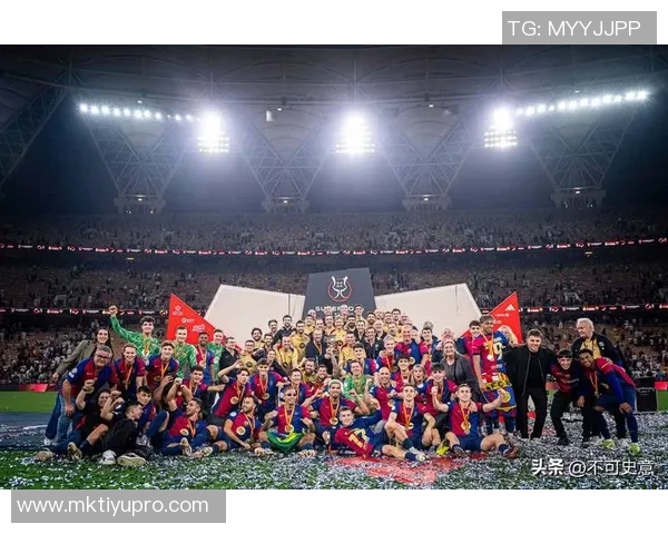 巴萨男足11月7日重返诺坎普公开训练观众人数限制为23000人 巴萨男足11月7日重返诺坎普公开训练观众人数限制为23000人