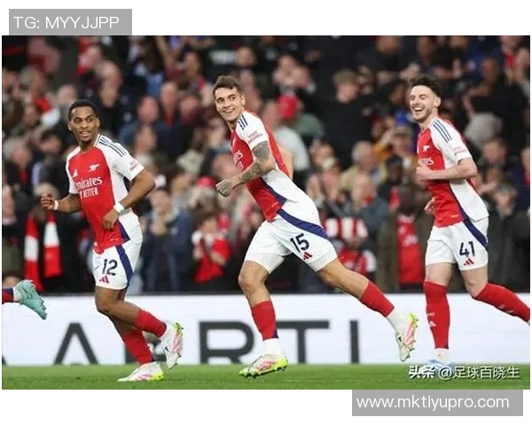 赖特称赞阿森纳阵容实力强大直言球队是英超冠军有力争夺者 赖特称赞阿森纳阵容实力强大直言球队是英超冠军有力争夺者
