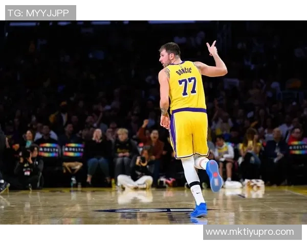 东契奇回忆最难忘高光时刻西决绝杀森林狼与园区绝杀快船的精彩瞬间