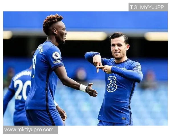 泰森表现出色全场贡献14分7篮板助球队争取胜利