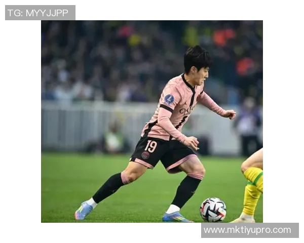 巴黎伤情更新李刚仁恢复单独训练恩贾恩图未来数周缺阵 巴黎伤情更新李刚仁恢复单独训练恩贾恩图未来数周缺阵